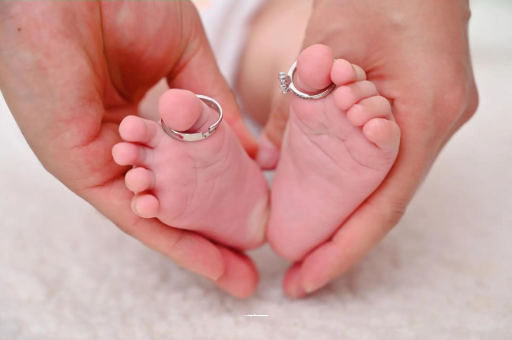 供卵助孕联系方式孕妇多久肚子变大